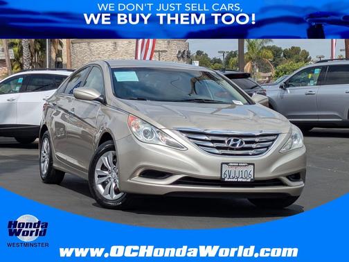2011 Hyundai SONATA GLS