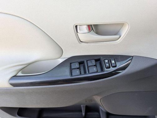 2011 Toyota Sienna Base