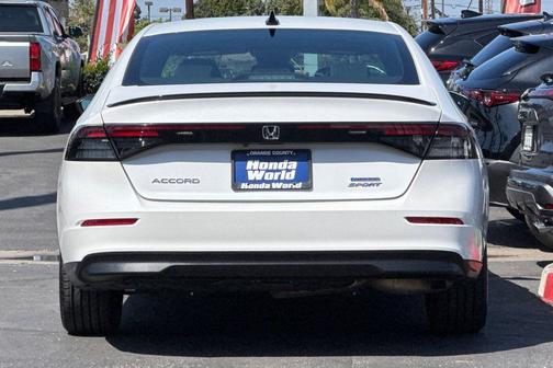 Platinum White Pearl 2023 Honda Accord Hybrid Sport
