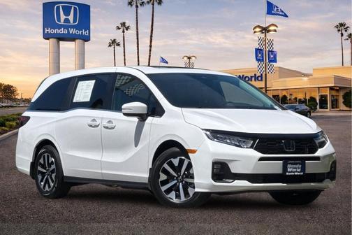 Platinum White Pearl 2026 Honda Odyssey EX-L