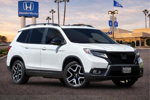 Platinum White Pearl 2021 Honda Passport 2WD Touring