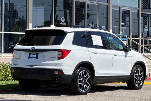 Platinum White Pearl 2021 Honda Passport 2WD Touring