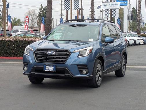 2022 Subaru Forester Premium