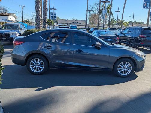 2016 Mazda Mazda3 i Sport