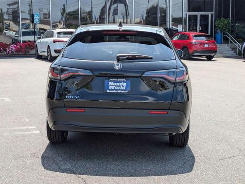 2026 Honda HR-V LX