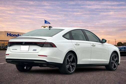 Platinum White Pearl 2026 Honda Accord Hybrid Sport