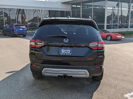 2025 Honda Pilot TrailSport