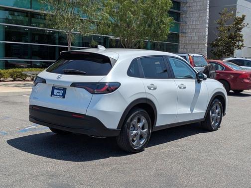 2026 Honda HR-V LX