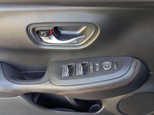 2026 Honda HR-V 2WD Sport