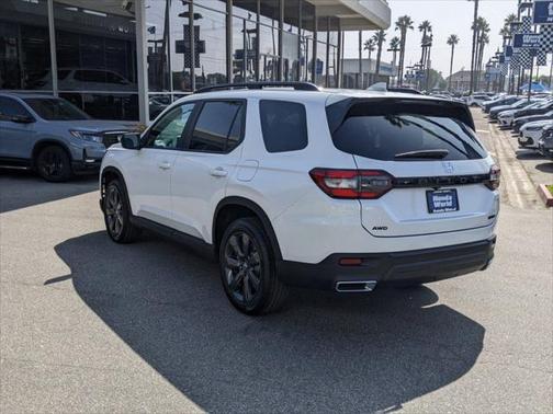 2025 Honda Pilot Sport