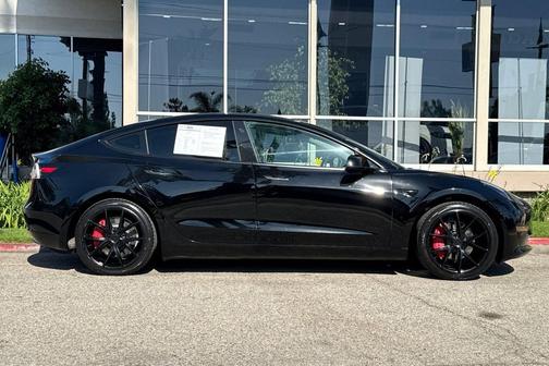 Solid Black 2019 Tesla Model 3 Standard Range Plus
