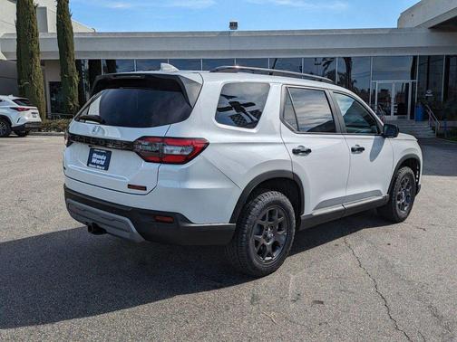 2025 Honda Pilot TrailSport