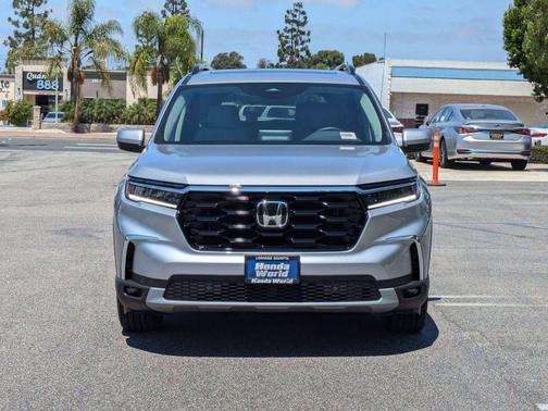 2025 Honda Pilot Touring 8-Passenger