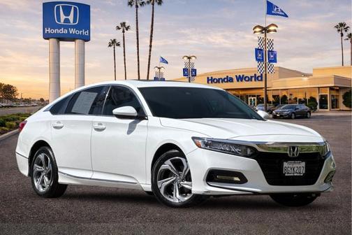 Platinum White Pearl 2018 Honda Accord EX