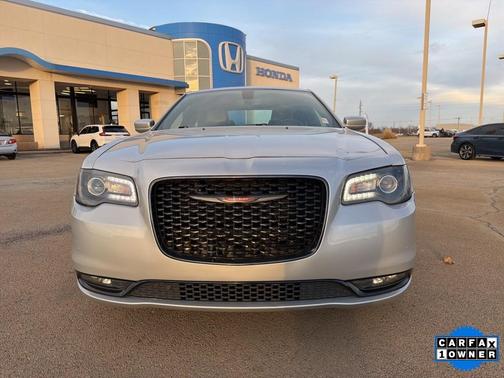 2023 Chrysler 300 S