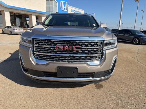 2022 GMC Acadia Denali