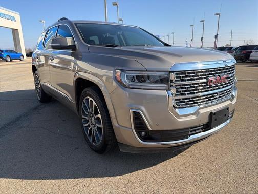 2022 GMC Acadia Denali