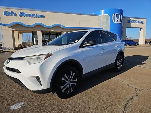 2017 Toyota RAV4 LE