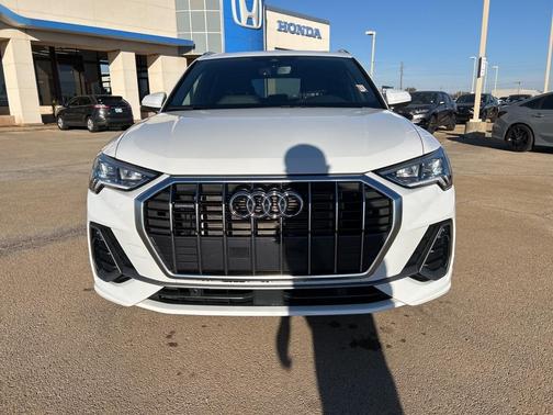 2024 Audi Q3 45 S line Premium