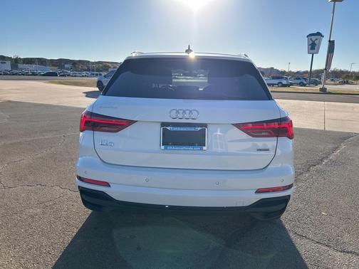 2024 Audi Q3 45 S line Premium