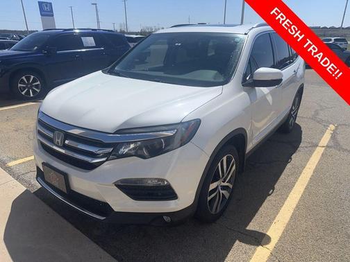 White Diamond Pearl 2017 Honda Pilot Elite