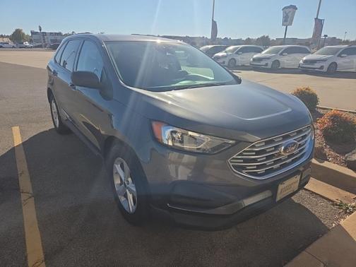 2020 Ford Edge SE