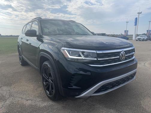2023 Volkswagen Atlas 3.6L SE w/Technology