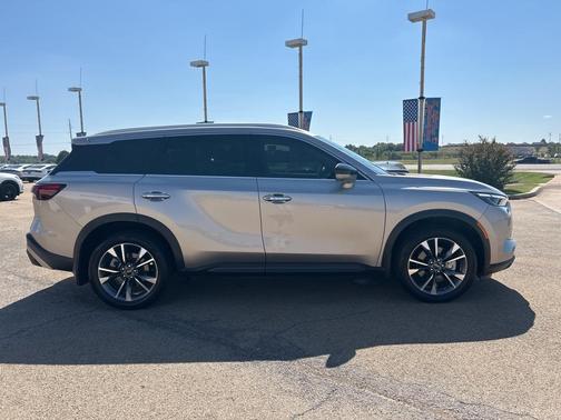 2024 INFINITI QX60 Luxe