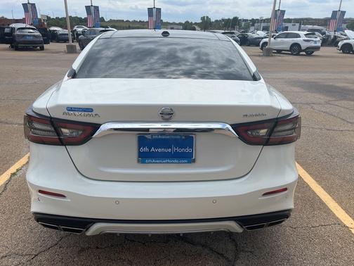 2021 Nissan Maxima Platinum