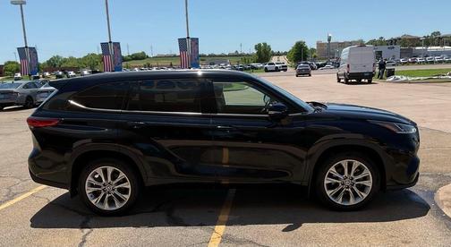 2021 Toyota Highlander Limited