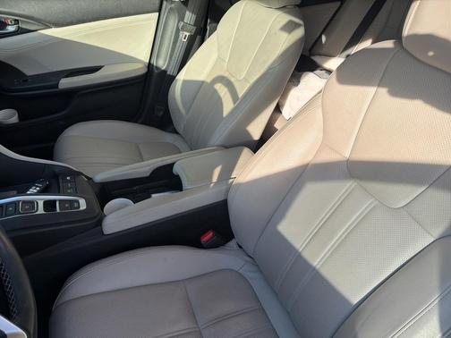 2022 Honda Insight Touring