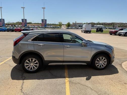 2023 Cadillac XT4 Premium Luxury