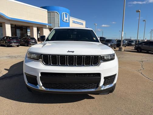 2022 Jeep Grand Cherokee L Laredo