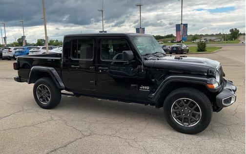 2023 Jeep Gladiator Overland