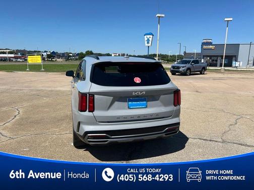Wolf Gray 2022 Kia Sorento SX