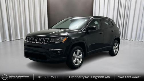 Diamond Black Crystal Pearlcoat 2019 Jeep Compass Latitude