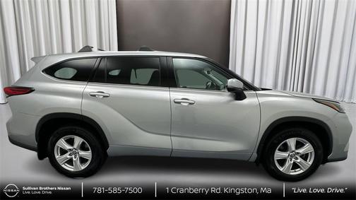 2022 Toyota Highlander LE