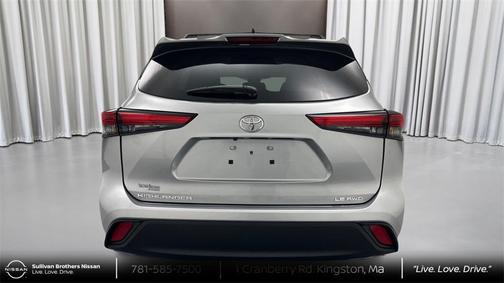 2022 Toyota Highlander LE