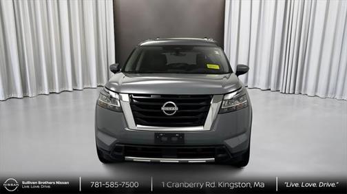 2023 Nissan Pathfinder Platinum 4WD