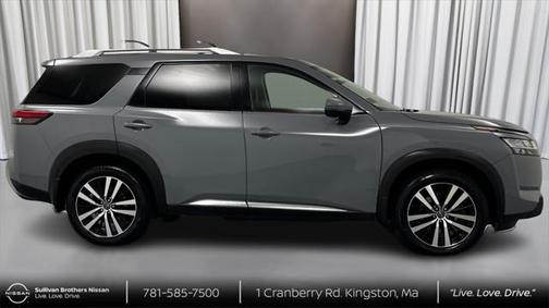 2023 Nissan Pathfinder Platinum 4WD