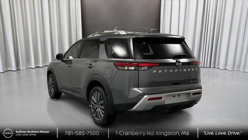 2025 Nissan Pathfinder SL 4WD