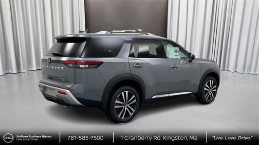 2025 Nissan Pathfinder Platinum 4WD