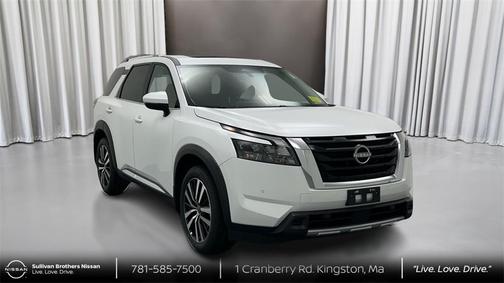 2025 Nissan Pathfinder Platinum 4WD