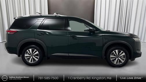2024 Nissan Pathfinder SL 4WD