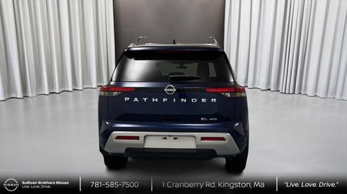 2025 Nissan Pathfinder Platinum 4WD
