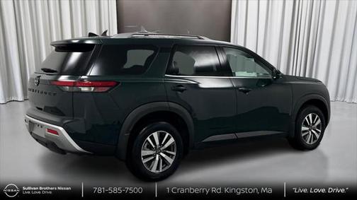 2025 Nissan Pathfinder SL 4WD