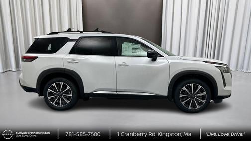 Everest White Pearl Tricoat 2026 Nissan Pathfinder Platinum