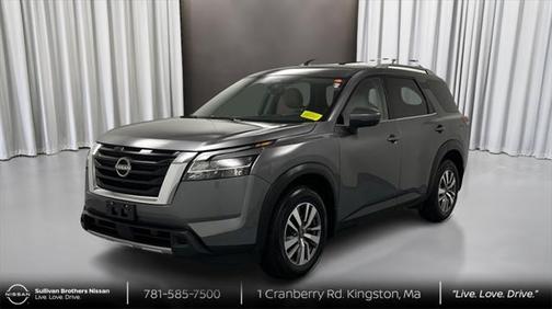 2023 Nissan Pathfinder SL 4WD