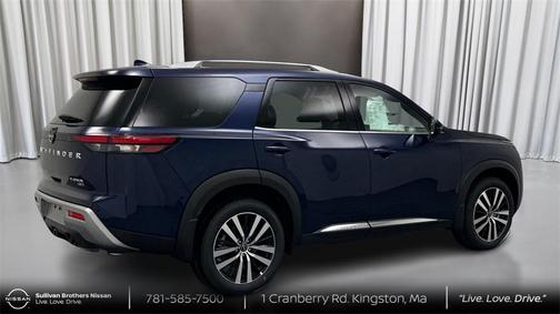 2025 Nissan Pathfinder Platinum 4WD