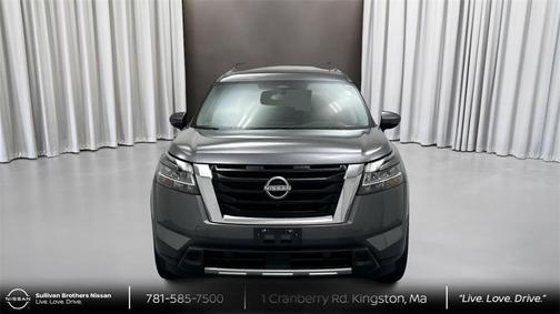 2023 Nissan Pathfinder SL 4WD